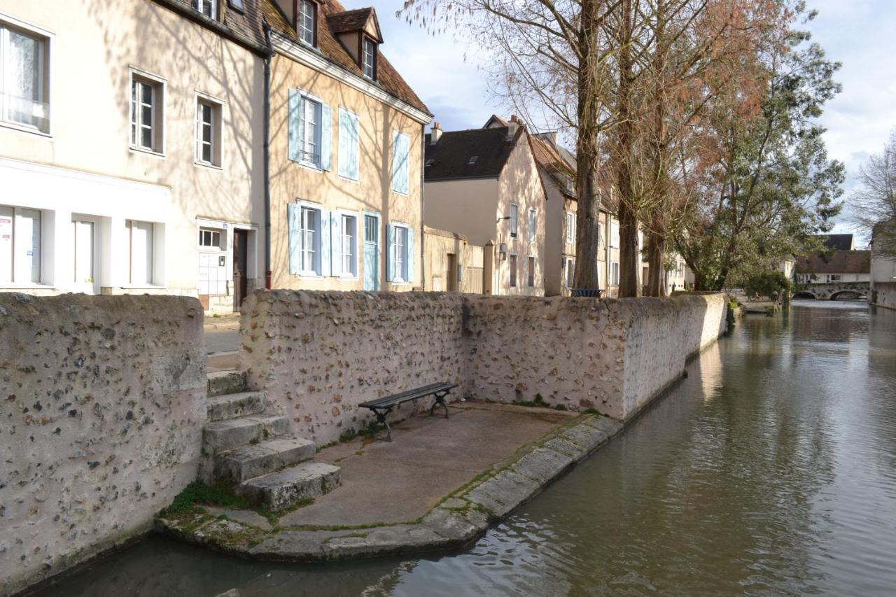 L'Essentiel De Chartres Apartment Екстериор снимка